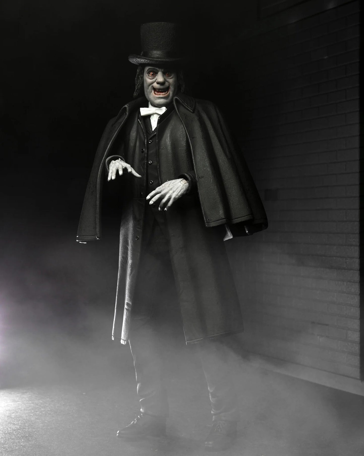 London After Midnight (1927) 7″ Scale Action Figure – Ultimate Professor Edward Burke