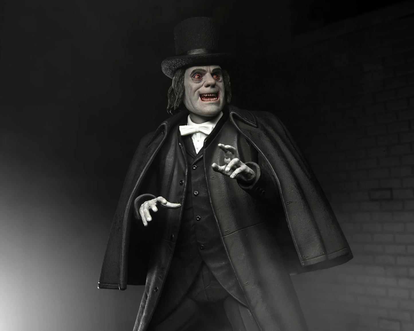 London After Midnight (1927) 7″ Scale Action Figure – Ultimate Professor Edward Burke
