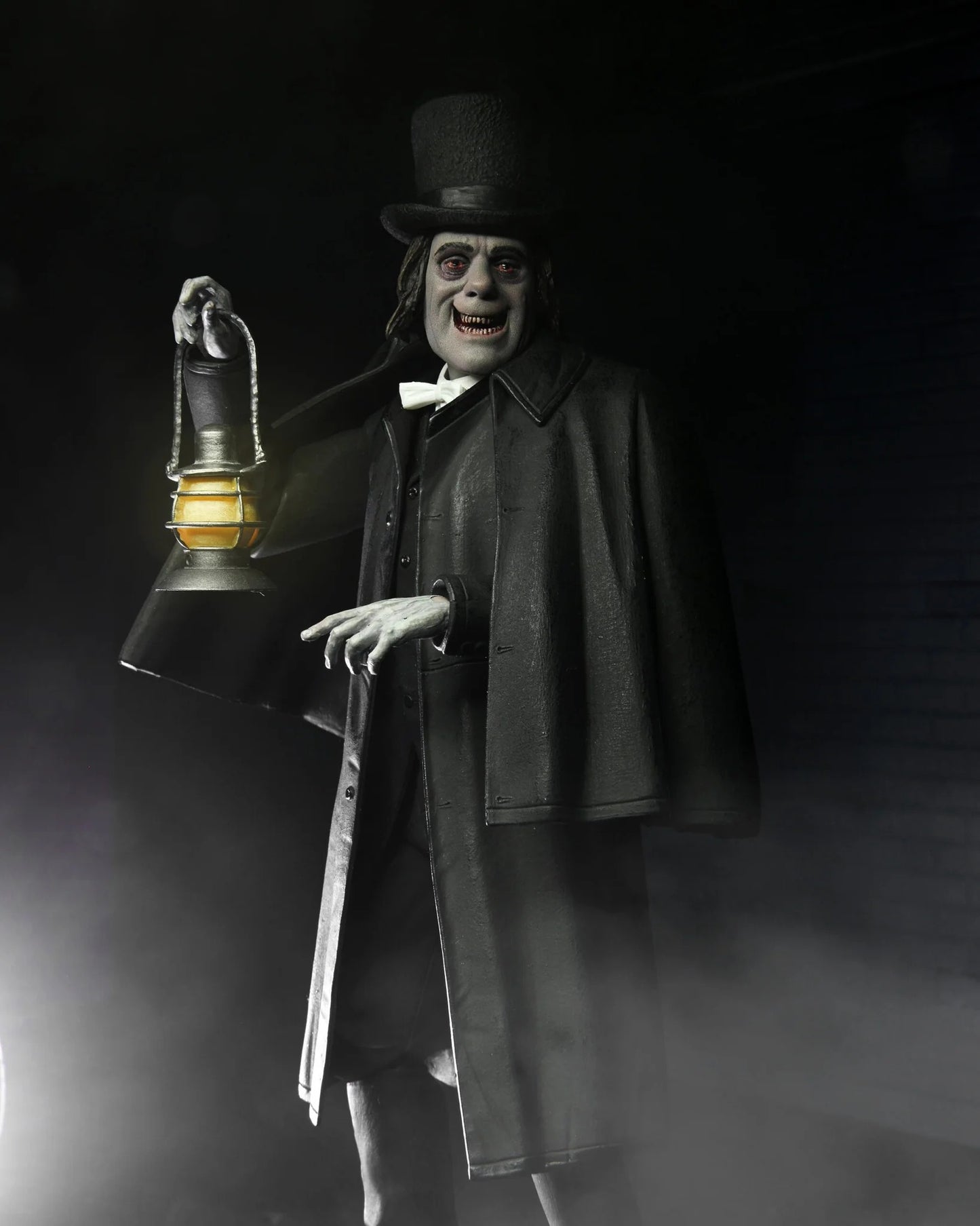 London After Midnight (1927) 7″ Scale Action Figure – Ultimate Professor Edward Burke