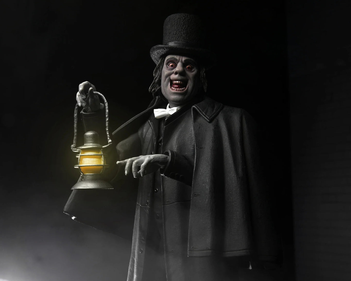 London After Midnight (1927) 7″ Scale Action Figure – Ultimate Professor Edward Burke
