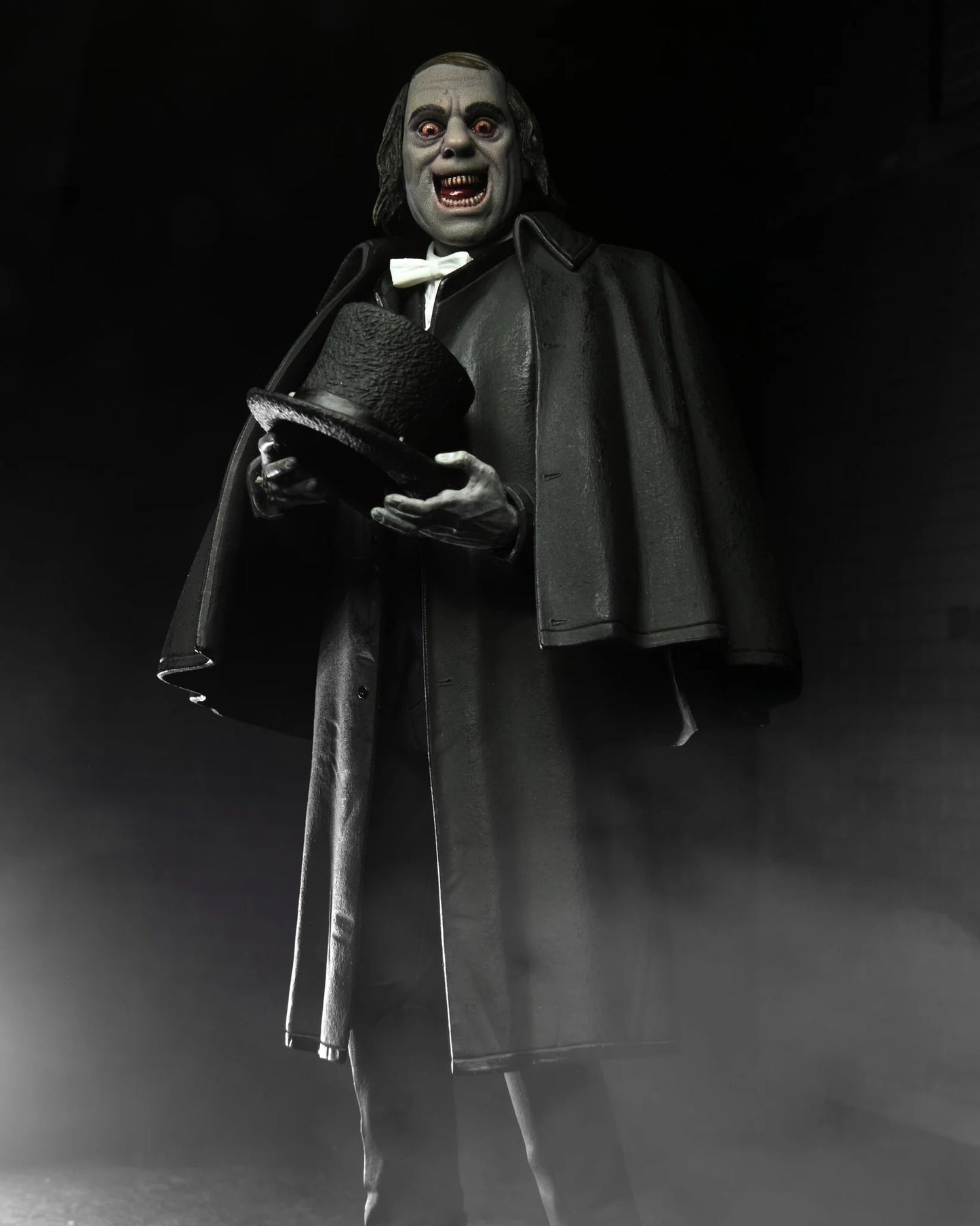 London After Midnight (1927) 7″ Scale Action Figure – Ultimate Professor Edward Burke