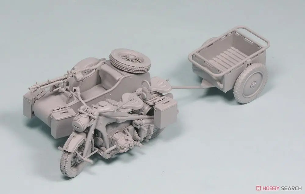 GWH | L3508 WWII German Motorcycle Zündapp KS750 with Sidecar 1:35 Model Kit