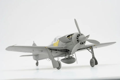 Border | BF-009 Focke-Wulf FW-190A-8 1:35 Model Kit