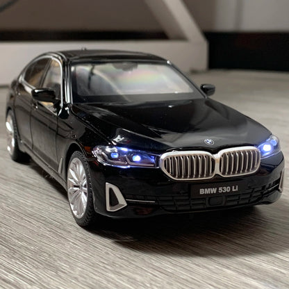 1:24 Scale BMW 530LI Limousine Sound And Light Alloy Car Model