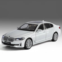 1:24 Scale BMW 530LI Limousine Sound And Light Alloy Car Model