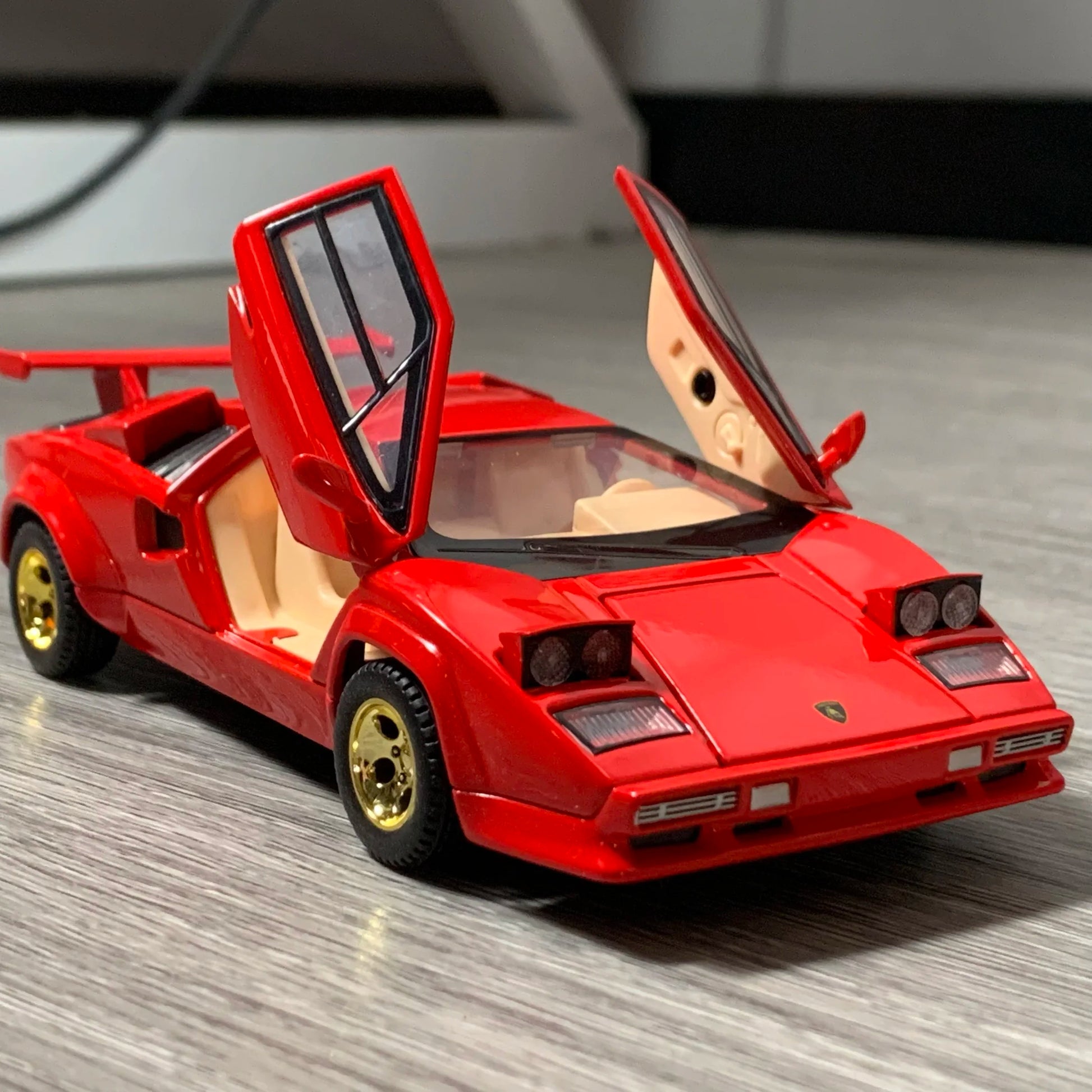 1:32 Lamborghini Countach LP500S Diecast Alloy Car Model