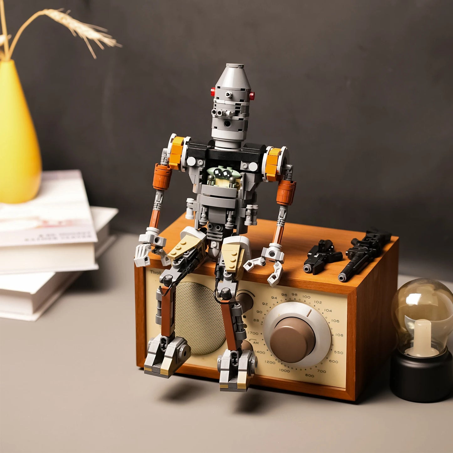 462 Piece Robot IG-12 Building Kit