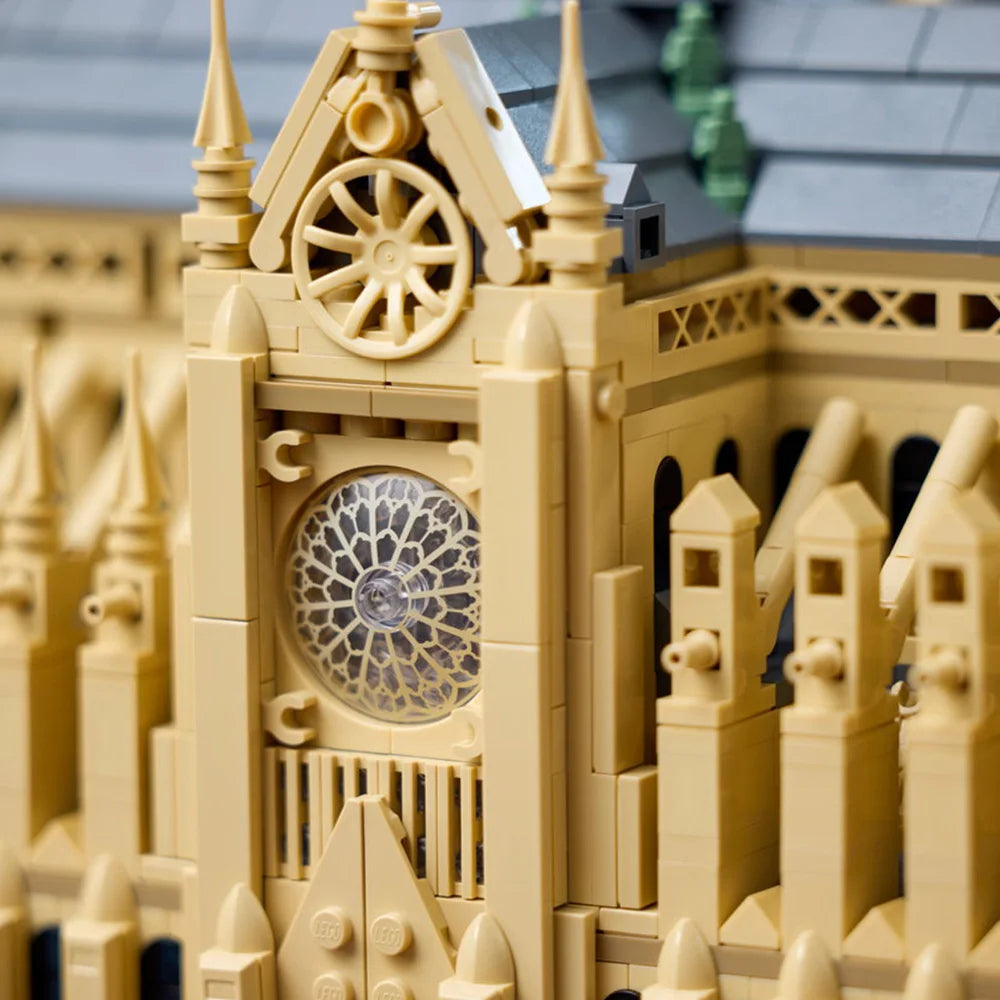 VentureCraft 21061 | Notre-Dame de Paris Architectural Model Building Block Set