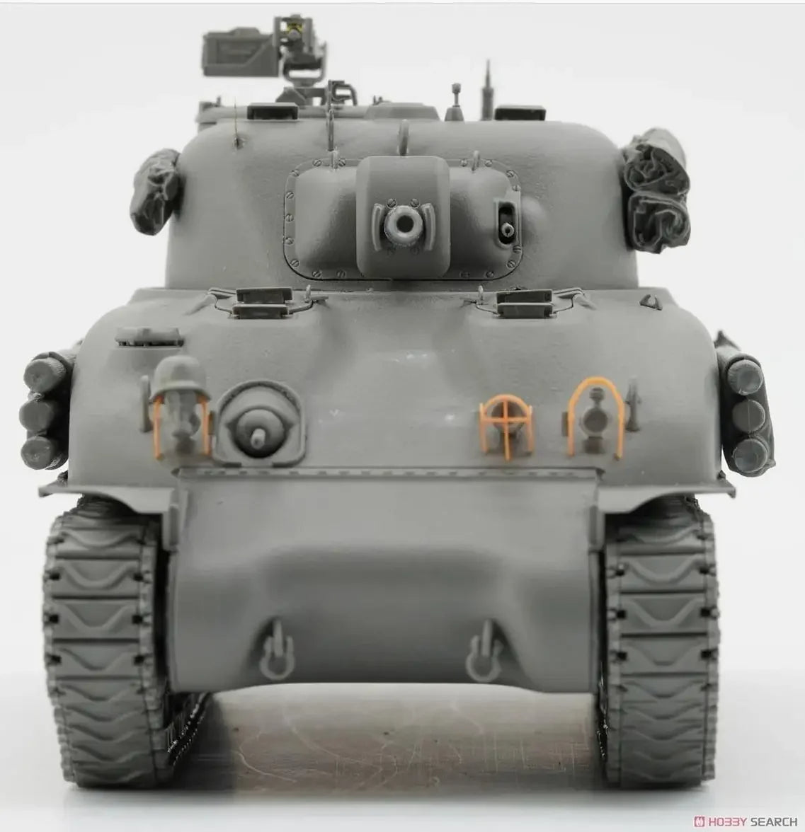 Border | BT-047 Sherman M4A1 Mid 1:35 Model Kit